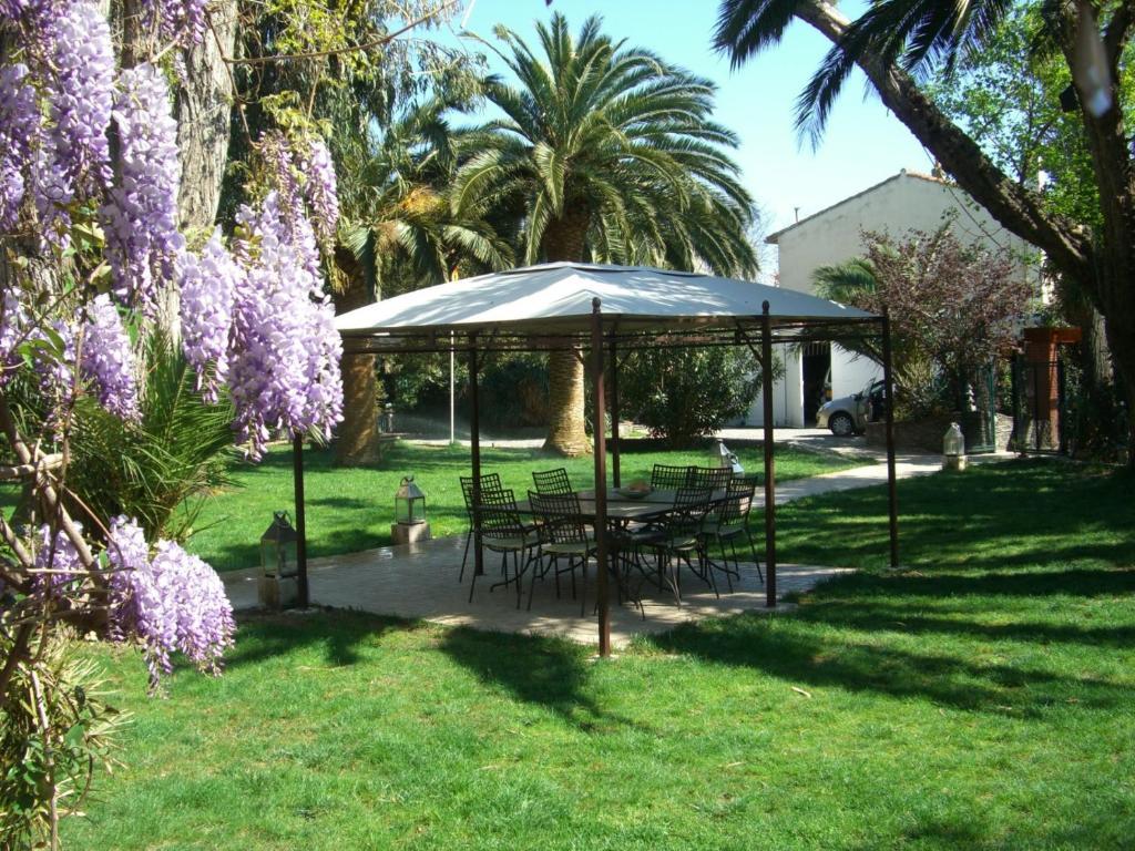 ペルピニャン Domaine Saint Nicolas Bed & Breakfast エクステリア 写真