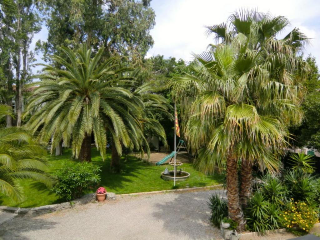 ペルピニャン Domaine Saint Nicolas Bed & Breakfast エクステリア 写真